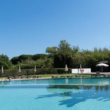 Luxury Pine Tree - Golf & Tennis Court & Pools شقة البوفيرا